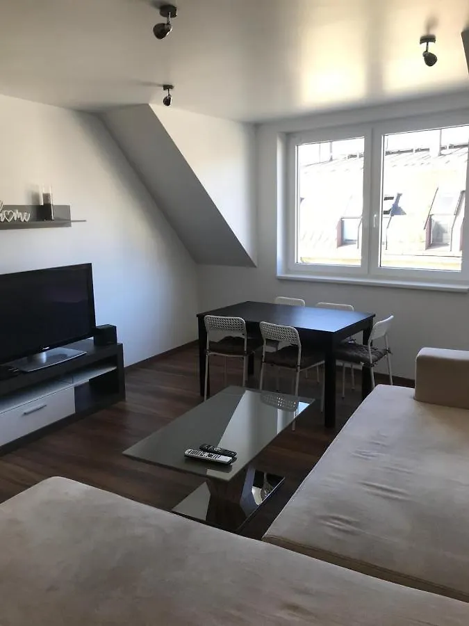Sunny Vienna By Jr City Apartments
